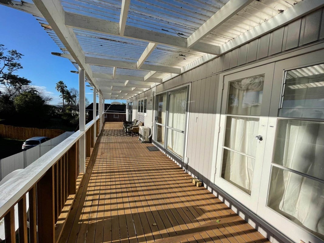 16 Simkin Avenue, Saint Johns, Auckland - Carousel 13