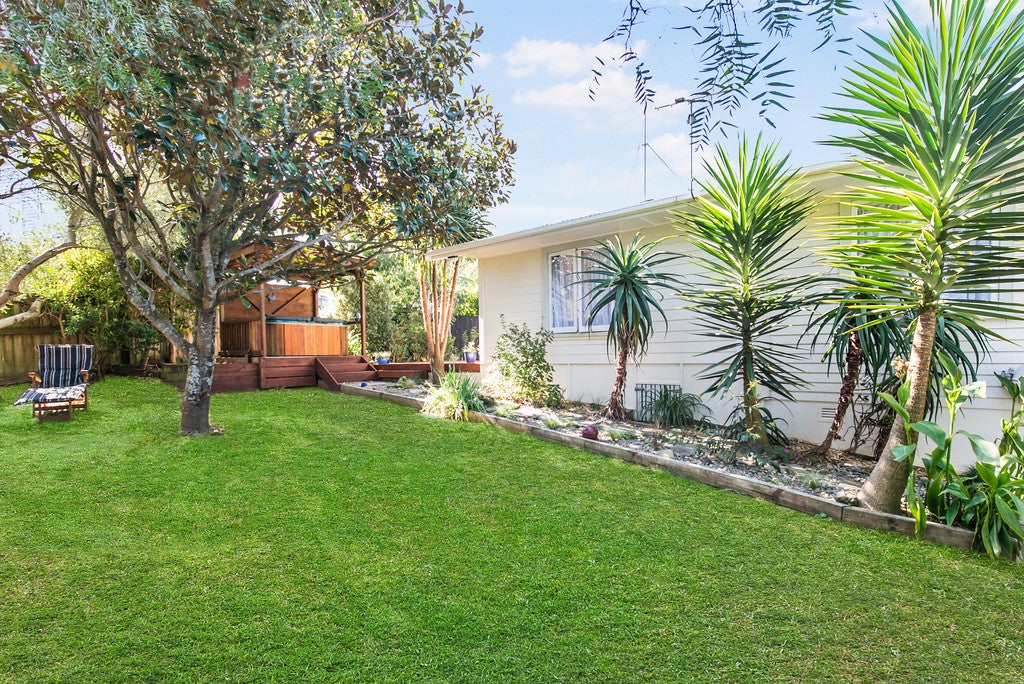 63 Ennis Avenue, Pakuranga Heights, Auckland - Carousel 2