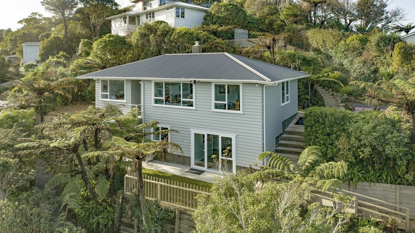 79 Salford Street, Newlands, Wellington - Carousel 1