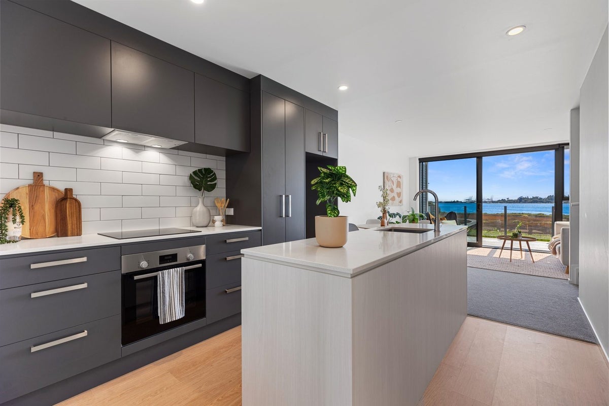 2/29 Montgomery Road, Judea, Tauranga - Carousel 1