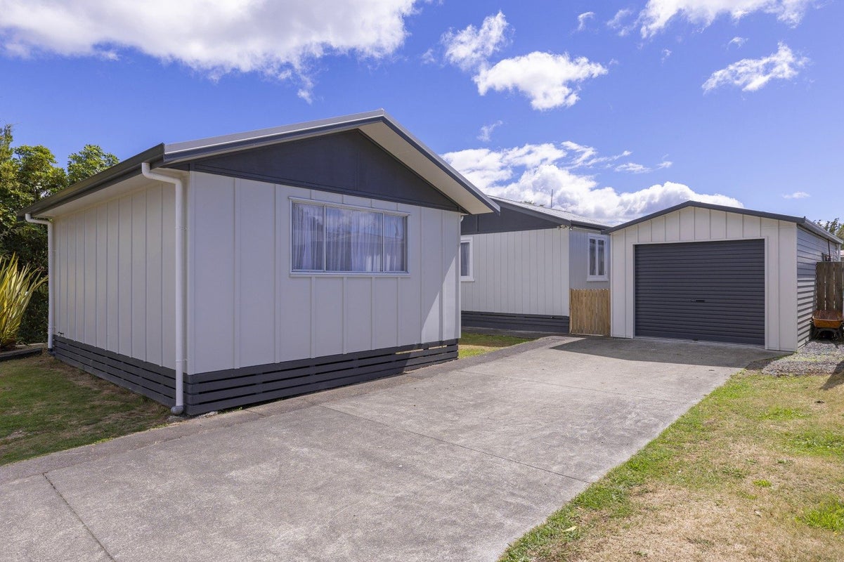 10 Laughton Street, Taupo, Taupo - Carousel 23