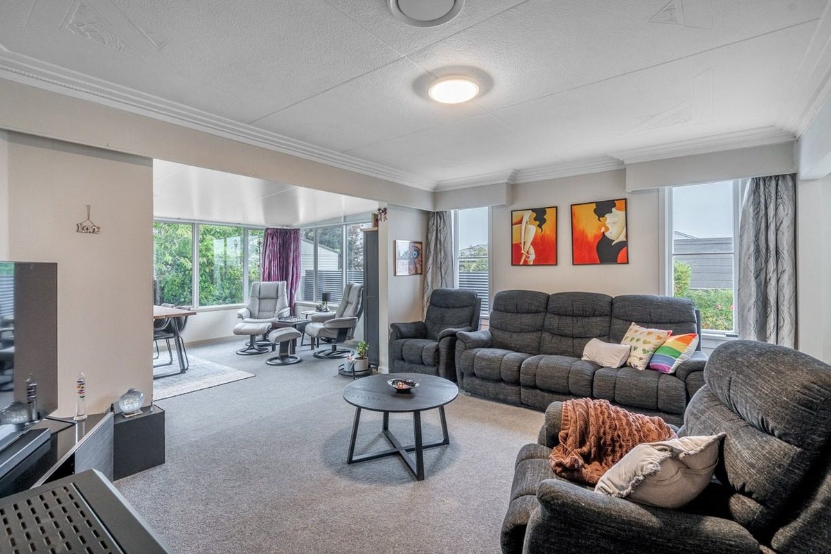 30 Derwent Street, Glengarry, Invercargill - Carousel 2