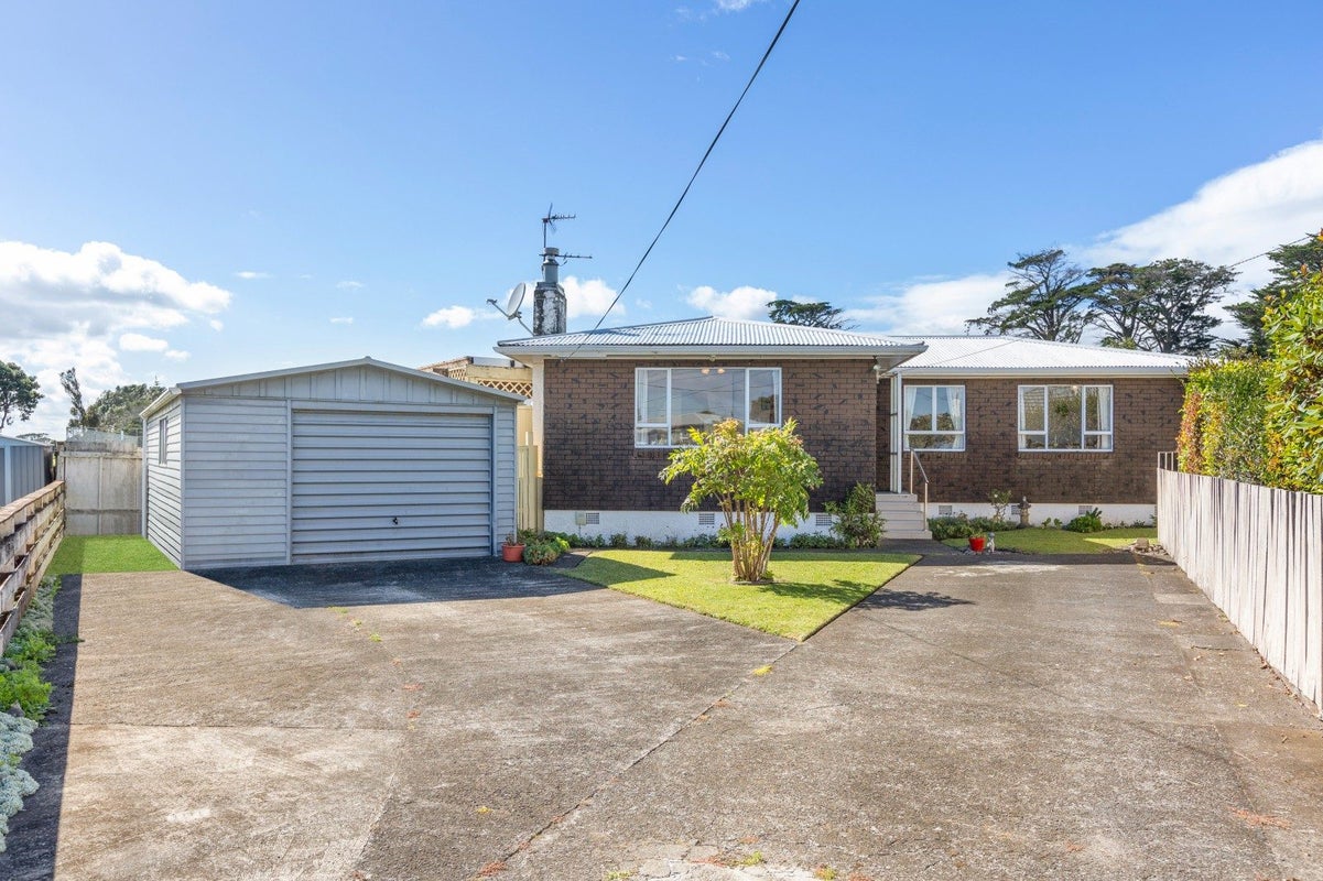 35A Trafalgar Street, Westown, New Plymouth - Carousel 1