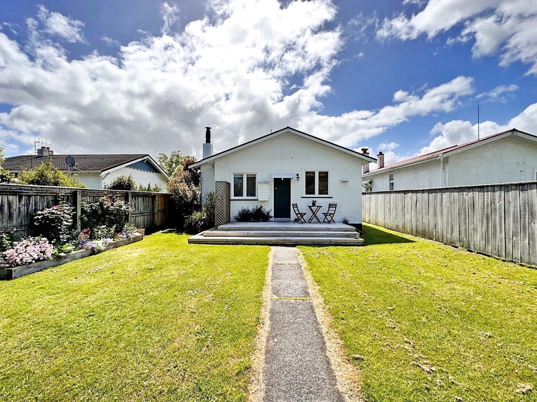 16 Willis Street, Whanganui East, Whanganui - Carousel 15