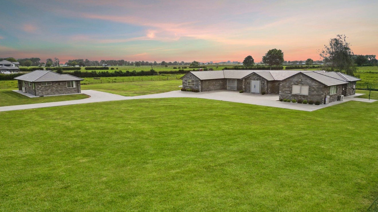 385 Greenhill Road, Puketaha, Hamilton - Carousel 1
