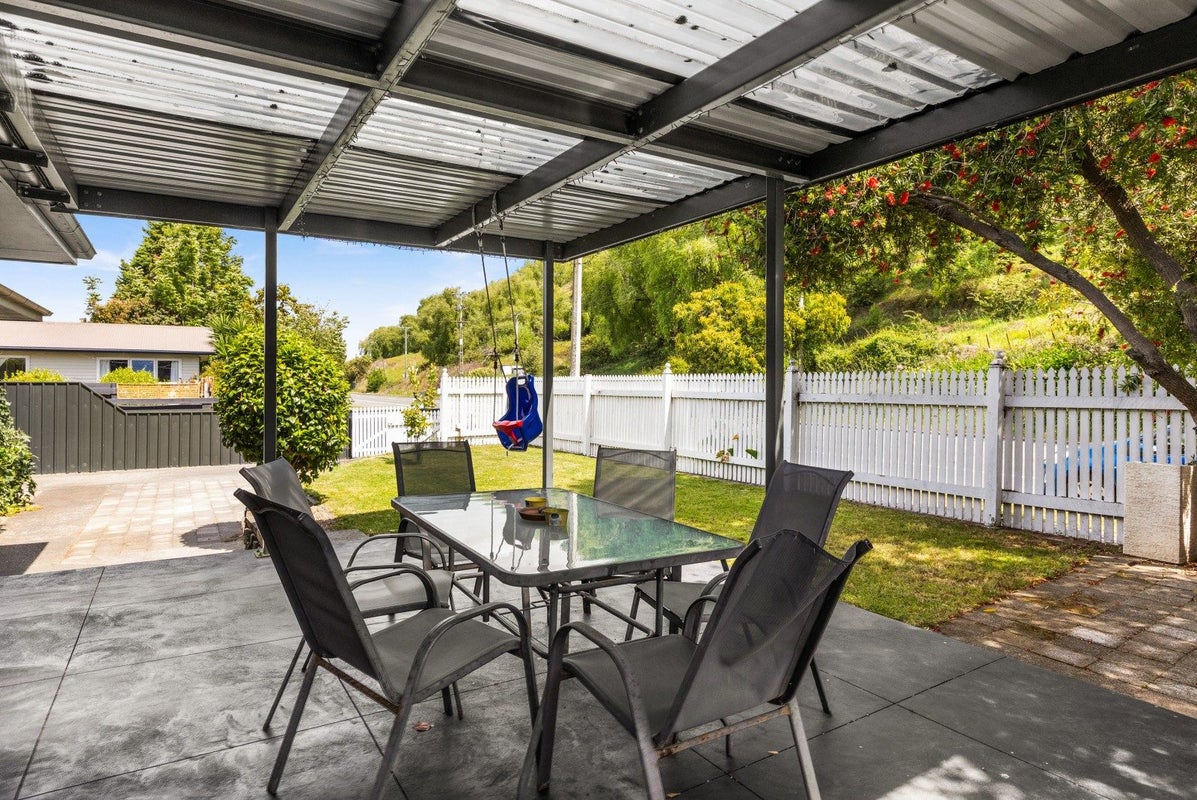 69 Puketapu Road, Taradale, Napier - Carousel 2