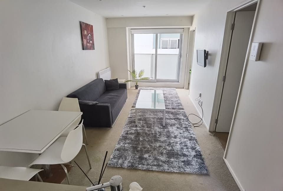 1207/74 Taranaki Street, Te Aro, Wellington - Carousel 1