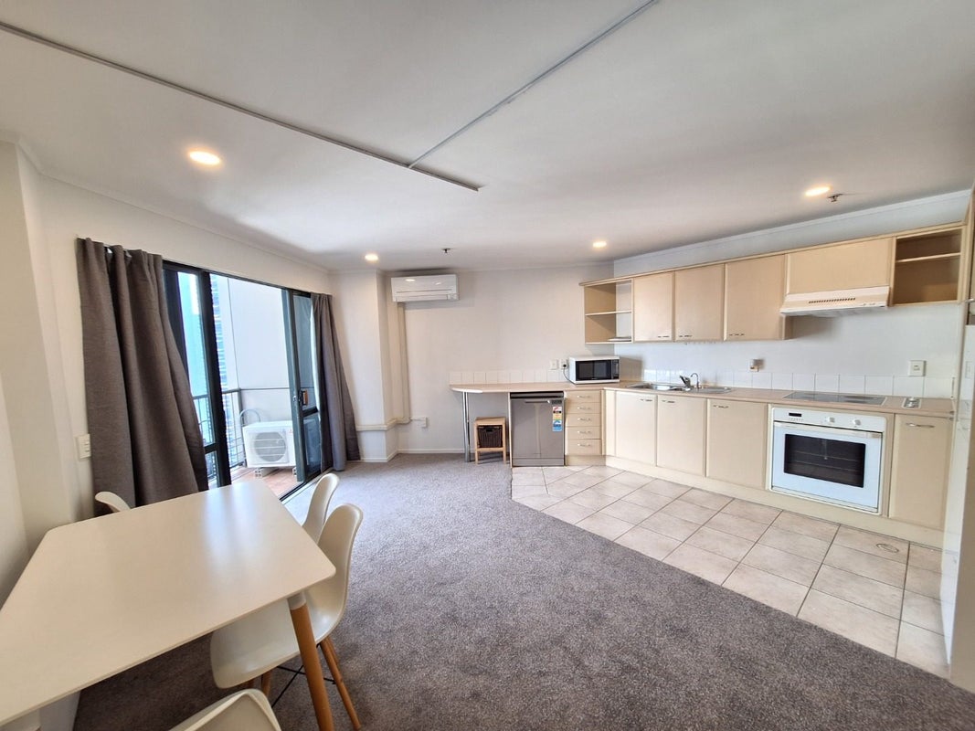 12C/6 Whitaker Place, Grafton, Auckland - Carousel 2