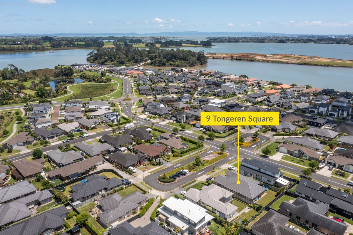 9 Tongeren Square, Karaka, Papakura - Carousel 2