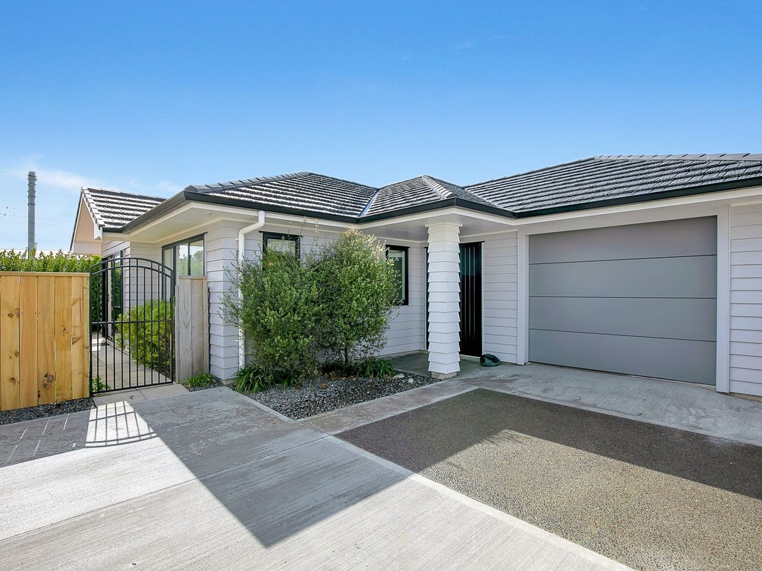 97B Randwick Crescent, Moera, Lower Hutt - Carousel 1