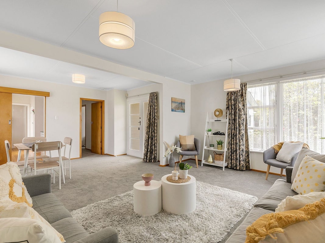 98 Driver Crescent, Cannons Creek, Porirua - Carousel 2