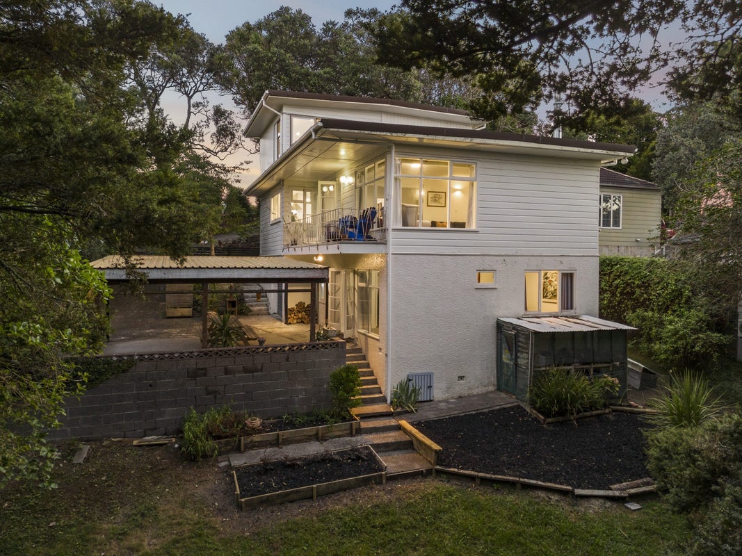 34 Monarch Avenue, Hillcrest, Auckland - Carousel 2