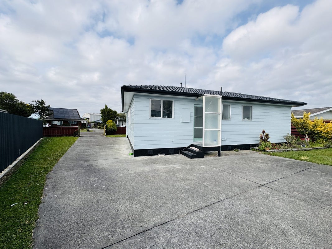 43 Acacia Street, Kelvin Grove, Palmerston North - Carousel 14