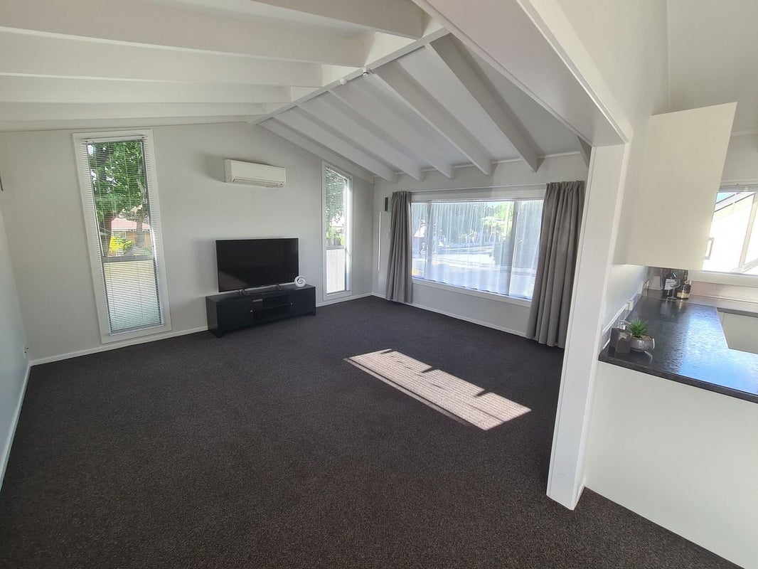 1/352 Worcester Street, Linwood, Christchurch - Carousel 1