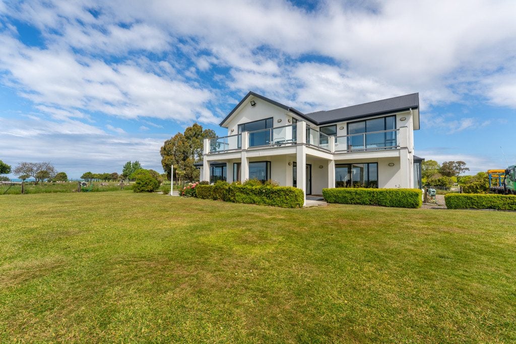 33 Scarborough Road, Scarborough, Timaru - Carousel 25