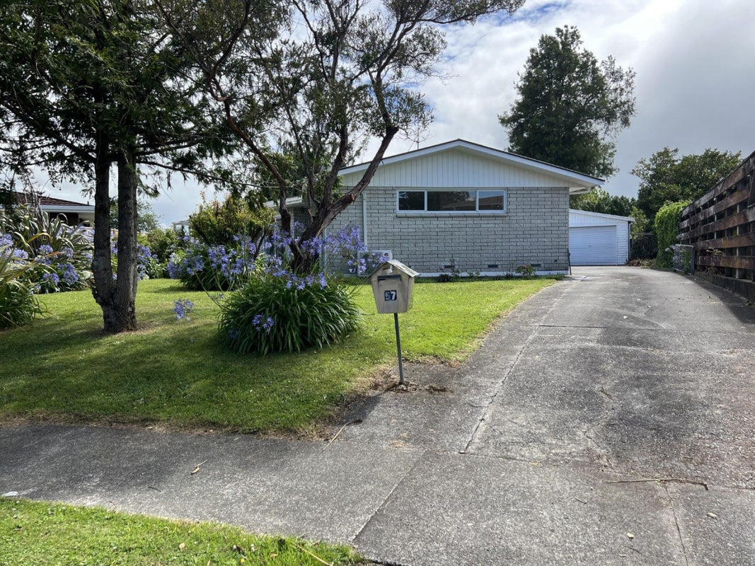 57 Lockhart Avenue, Milson, Palmerston North - Carousel 1