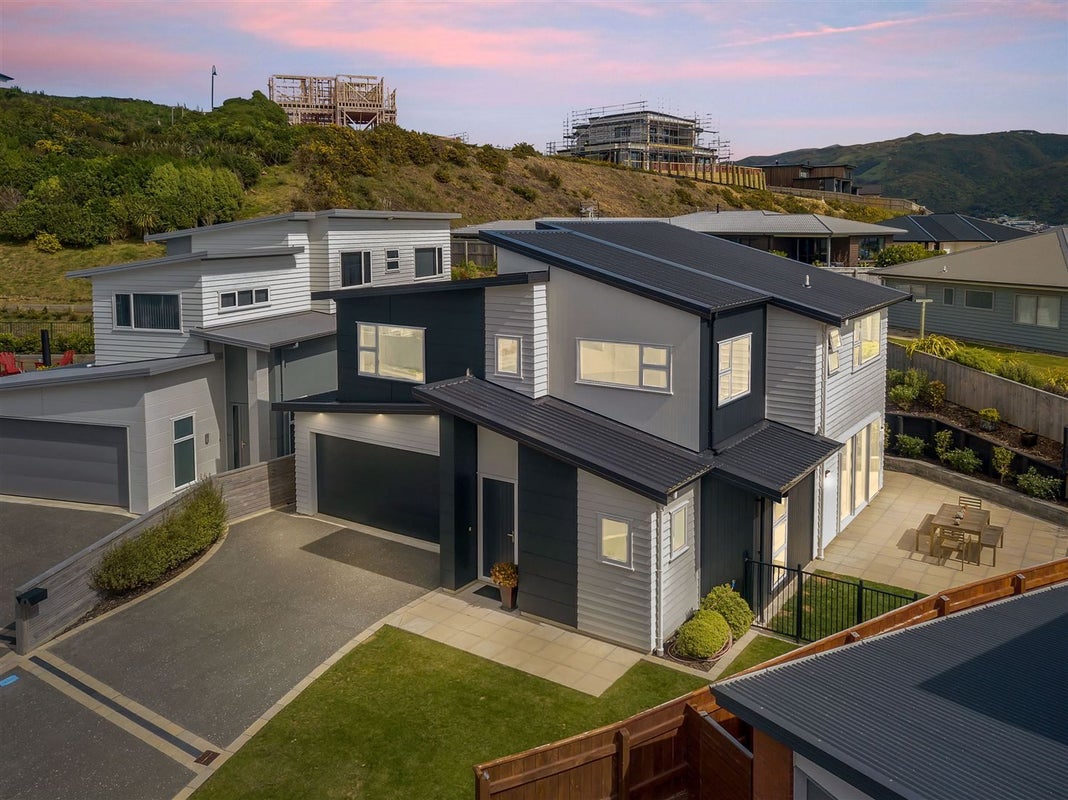 4 Naureen Palmer Grove, Aotea, Porirua - Carousel 25