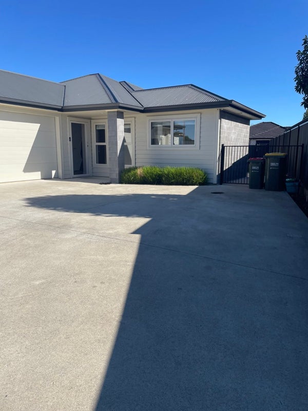 56 Stan Heather Drive, Glenview, Hamilton - Carousel 2
