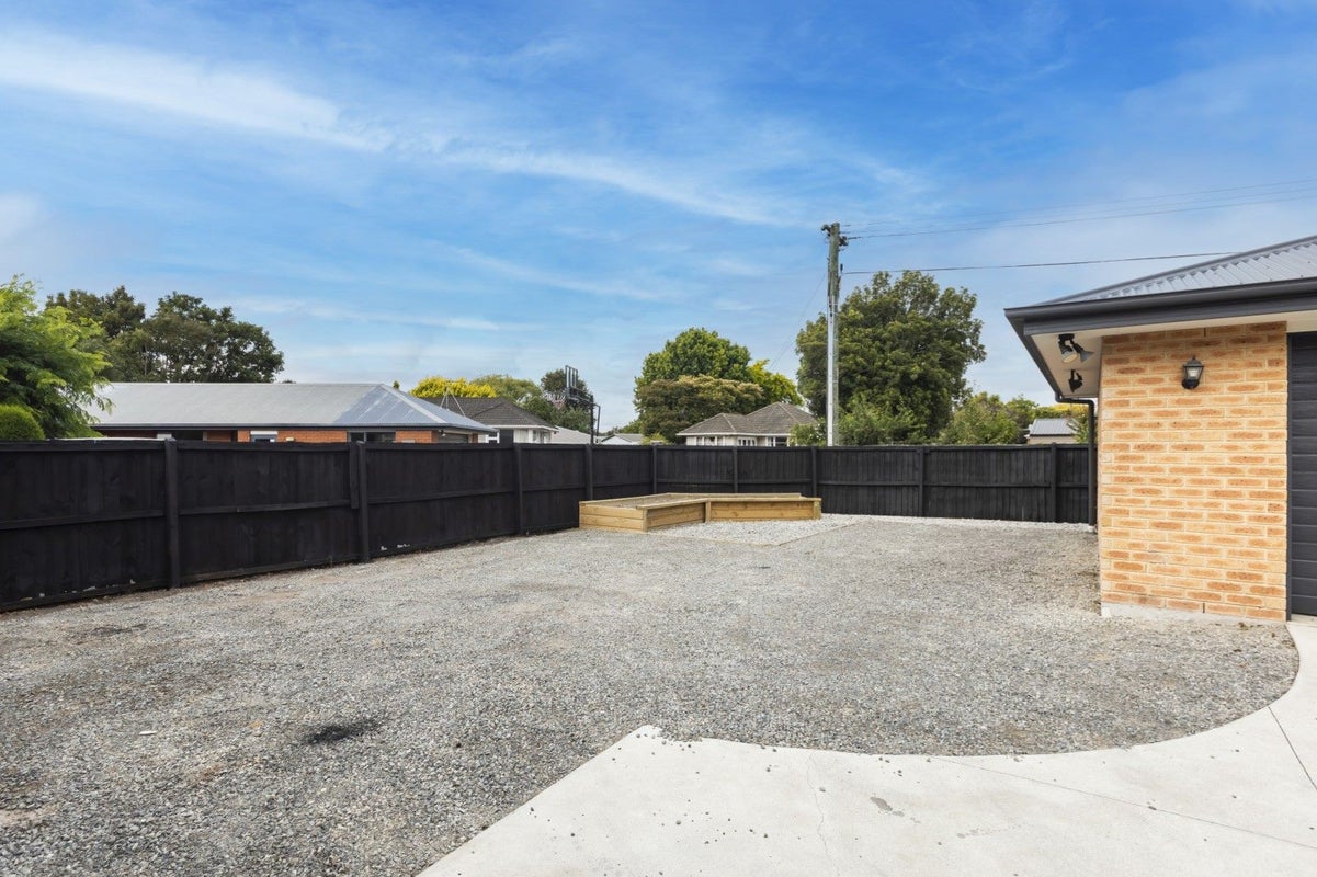 204 Grahams Road, Burnside, Christchurch - Carousel 26