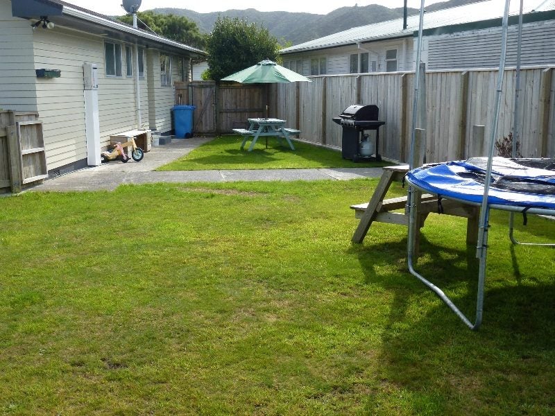 3 Wimbledon Grove, Wainuiomata, Lower Hutt - Carousel 11