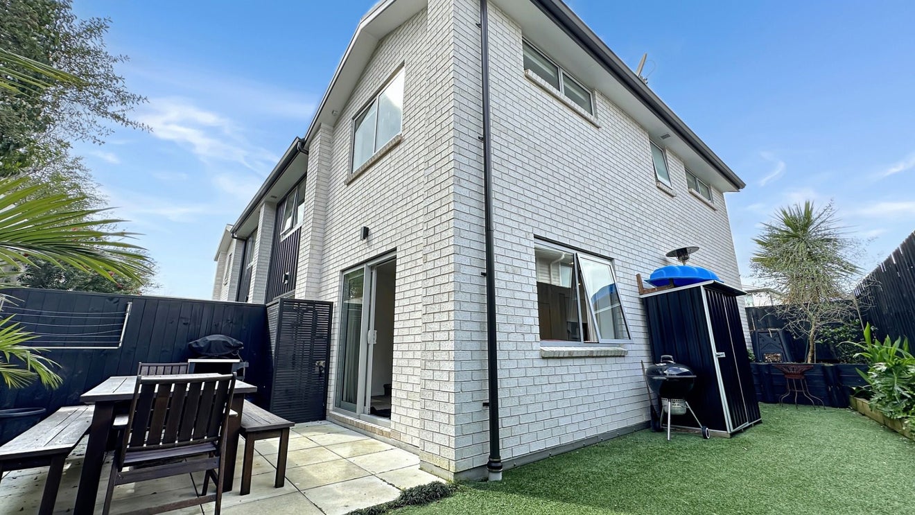 7/24 Kelwyn Road, Kelston, Auckland - Carousel 15