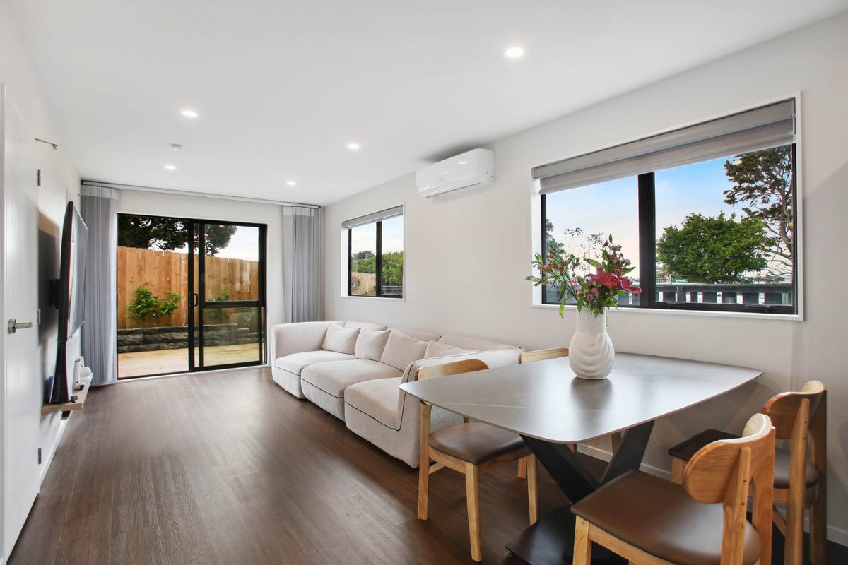 233A Finlayson Avenue, Clendon Park, Auckland - Carousel 2