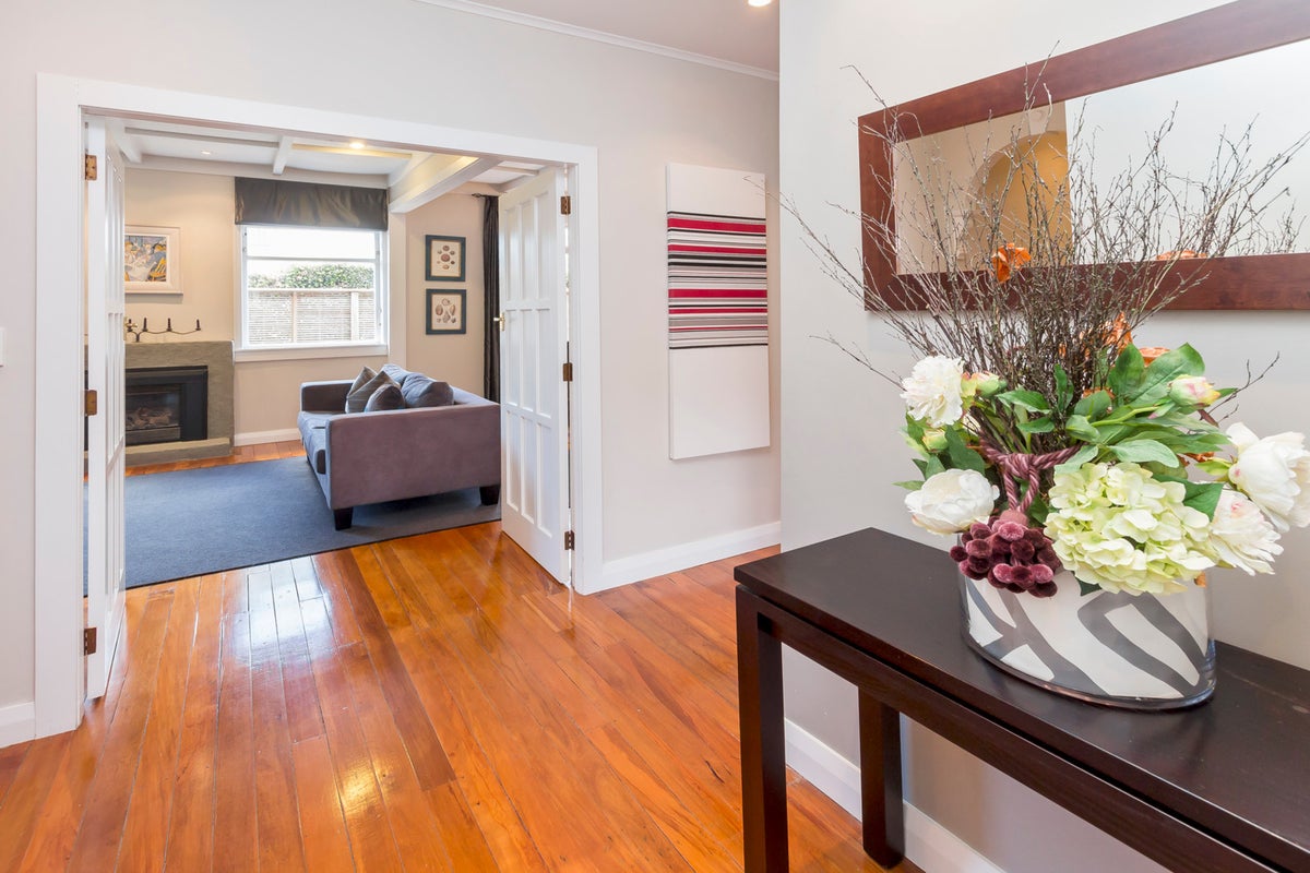 9 Evesham Avenue, Glendowie, Auckland - Carousel 2