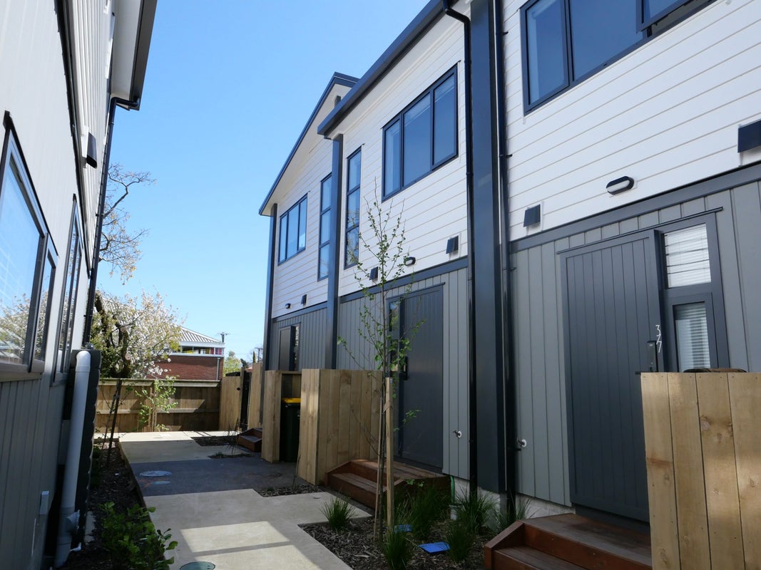 4/7 Bertram Grove, Naenae, Lower Hutt - Carousel 2