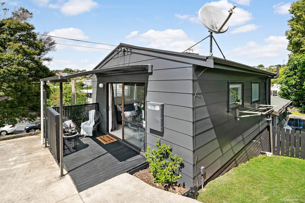 83 Brightside Road, Stanmore Bay, Whangaparaoa - Carousel 2