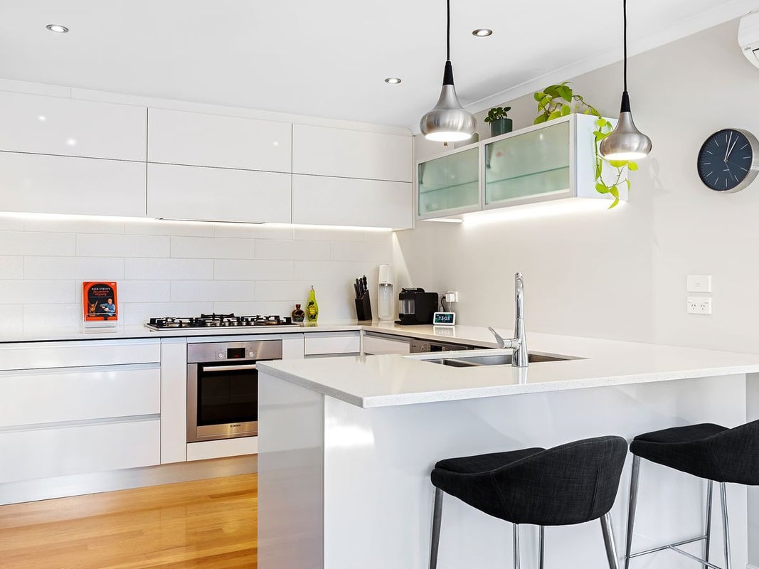 2 Richard Seddon Drive, Northwood, Christchurch - Carousel 2