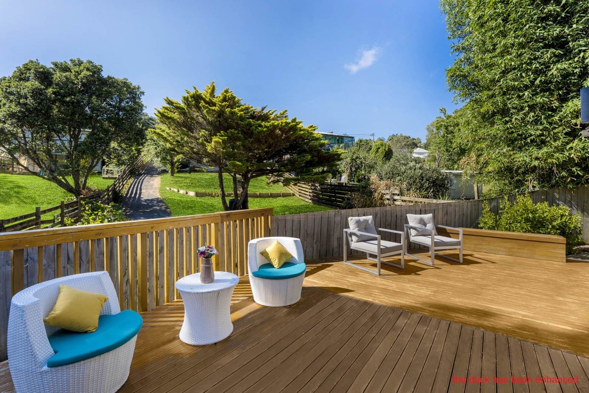 685A Beach Road, Rothesay Bay, Auckland - Carousel 2