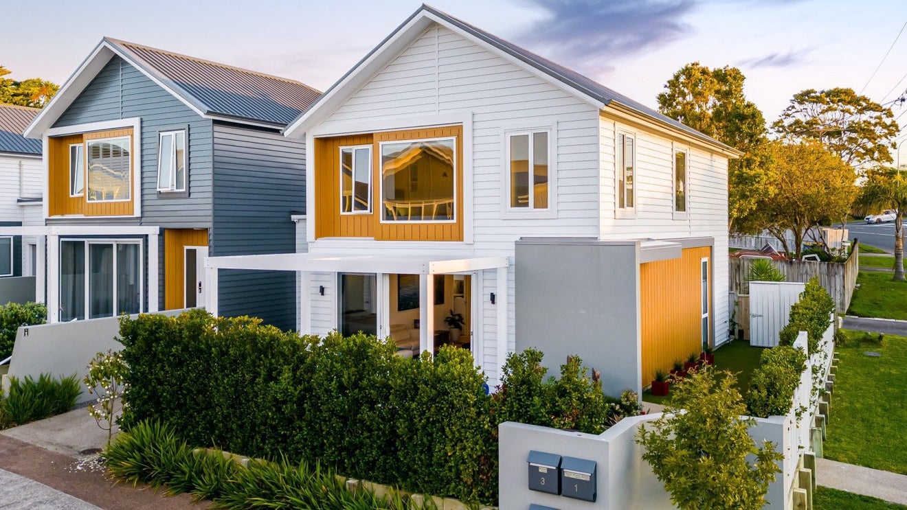 1 The Bays Rise, Murrays Bay, Auckland - Carousel 1