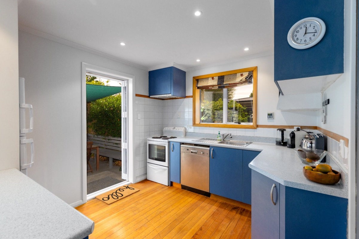 184 Aorangi Road, Bryndwr, Christchurch - Carousel 2