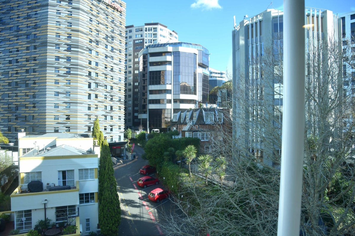 9F/2 Whitaker Place, Grafton, Auckland - Carousel 10