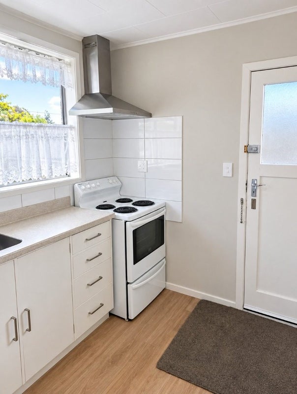 13 Kiln Street, Silverstream, Upper Hutt - Carousel 2