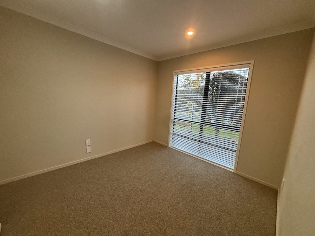 208 Kyle Road, Greenhithe, Auckland - Carousel 2
