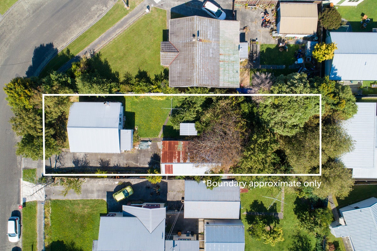 11 Seaforth Avenue, Milson, Palmerston North - Carousel 1