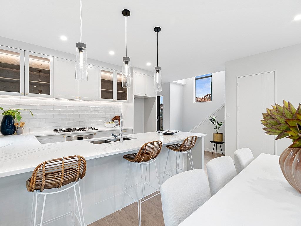 12 Aquamarine Avenue, Silverdale - Carousel 2