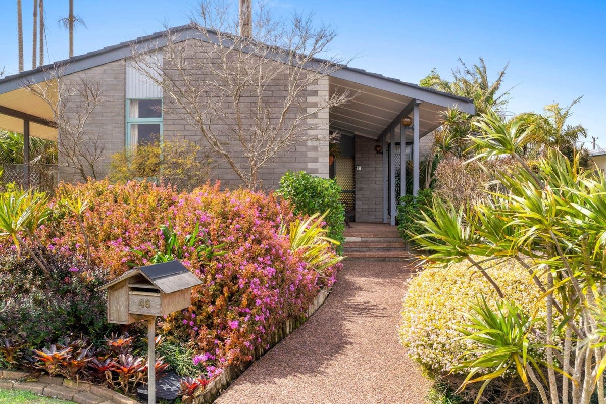 46 Knightsbridge Drive, Forrest Hill, Auckland - Carousel 2