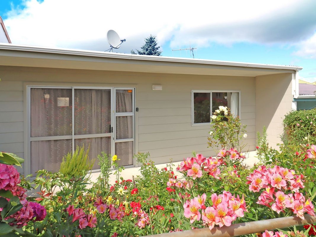 10/4 Mersey Street, South Hill, Oamaru - Carousel 11