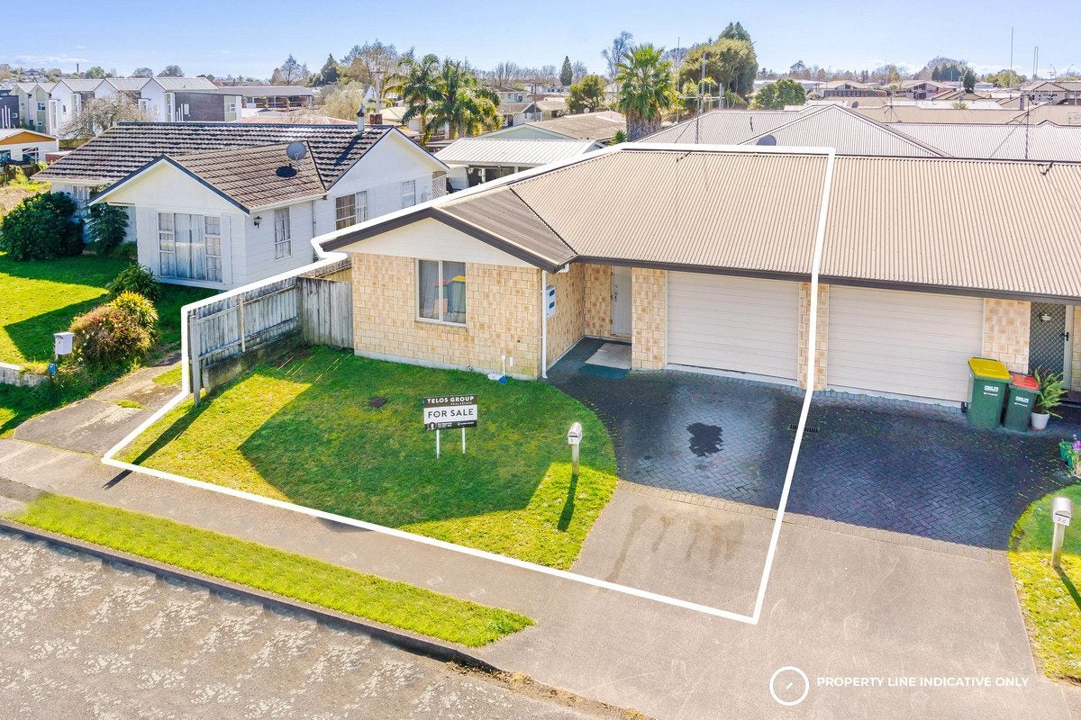 2D Burrows Place, Frankton, Hamilton - Carousel 2