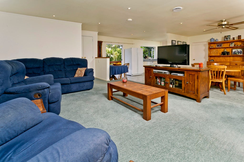 11A Eskdale Road, Birkdale, Auckland - Carousel 2