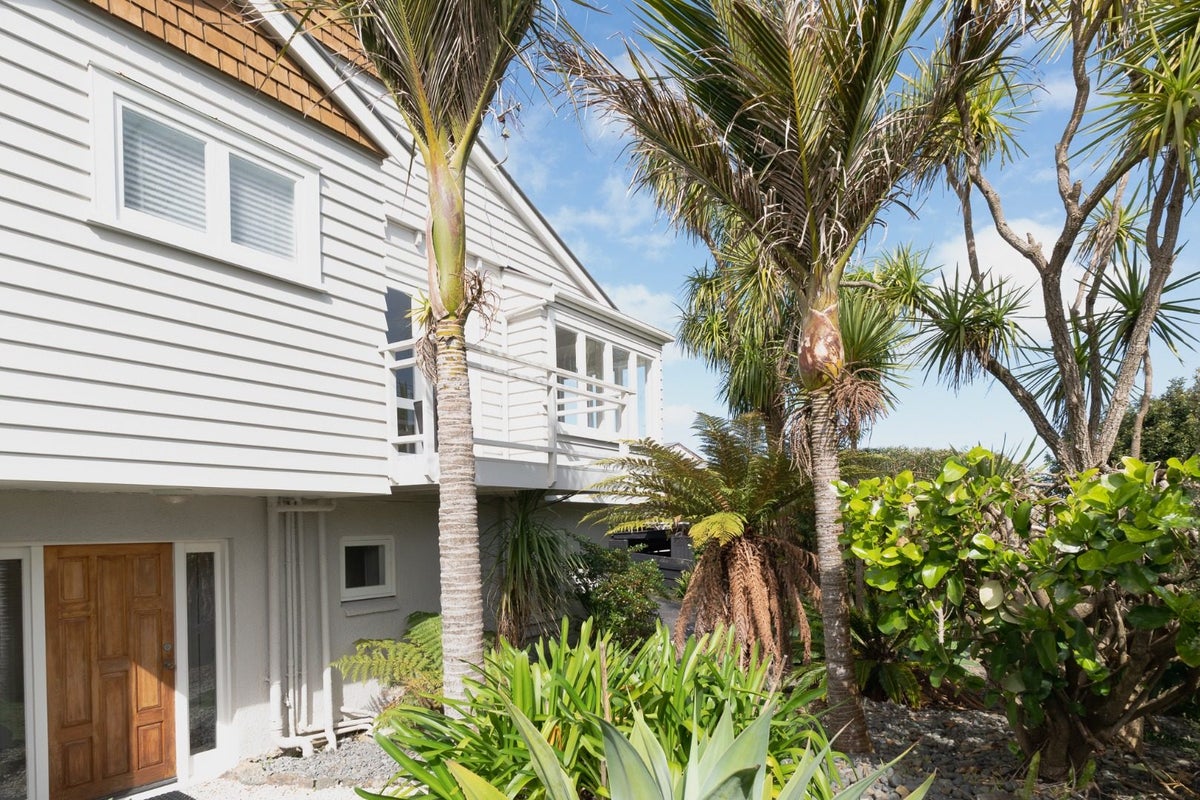 13A Huapai Street, Onehunga, Auckland - Carousel 1
