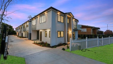 278C Royal Road, Massey, Auckland - Carousel 1