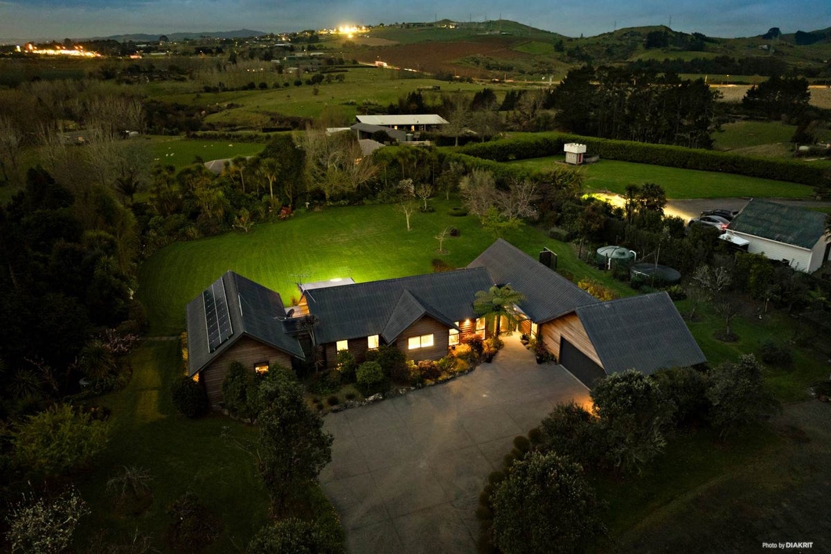 241 Beaver Road, Bombay, Franklin, Auckland - Carousel 2