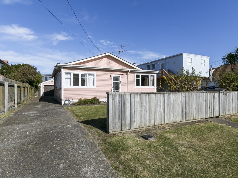 73 Kemp Street, Kilbirnie, Wellington - Carousel 1