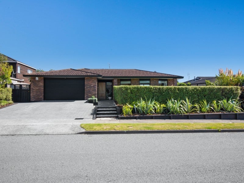 48 James Cook Drive, Whitby, Porirua - Carousel 26