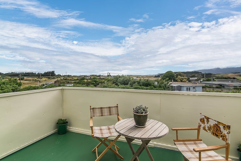 1 Gawler Street, Te Horo Beach - Carousel 2