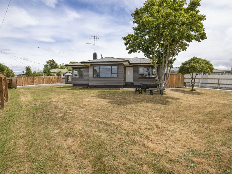 2 Masefield Avenue, Maraenui, Napier - Carousel 1