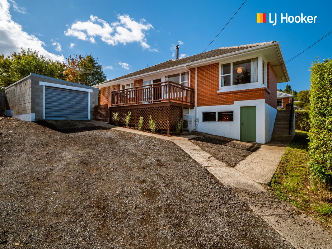 346 Kenmure Road, Kenmure, Dunedin - Carousel 1